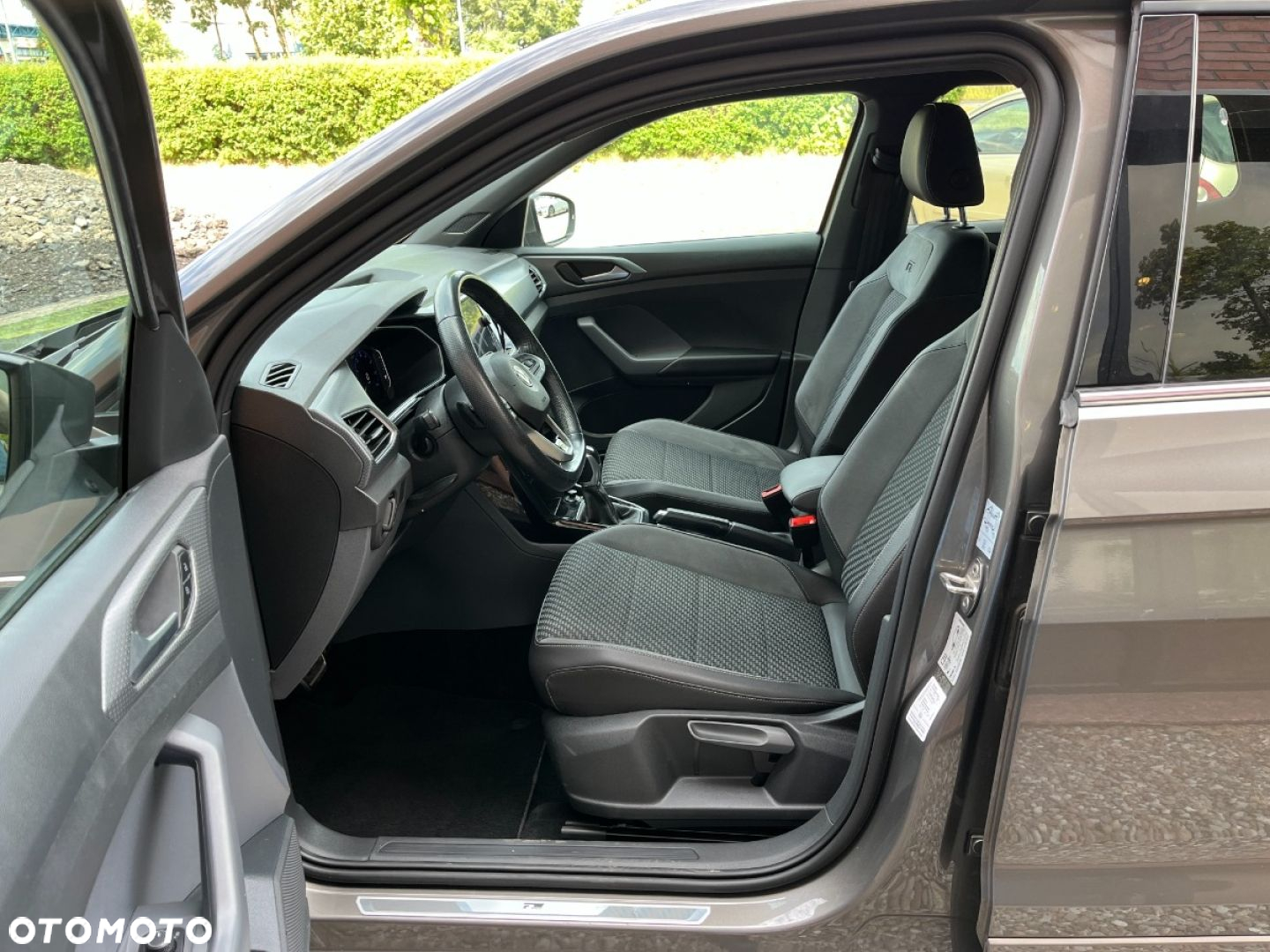 Volkswagen T-Cross 1.0 TSI R-Line DSG - 22