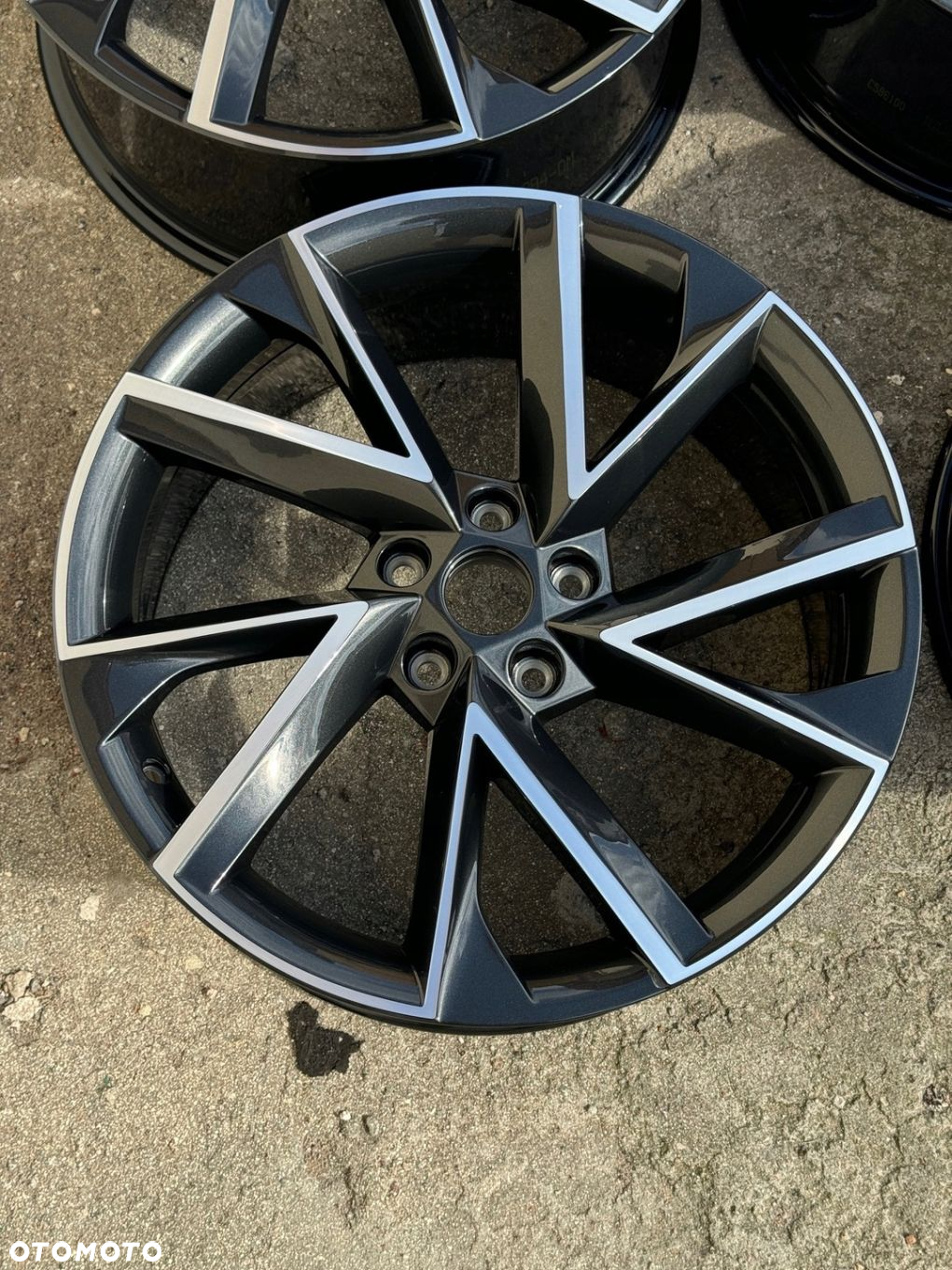 Komplet Nowych Oryginalnych Felg Skoda 5x112 19 Octavia SUPERB Karoq KODIAQ - 18