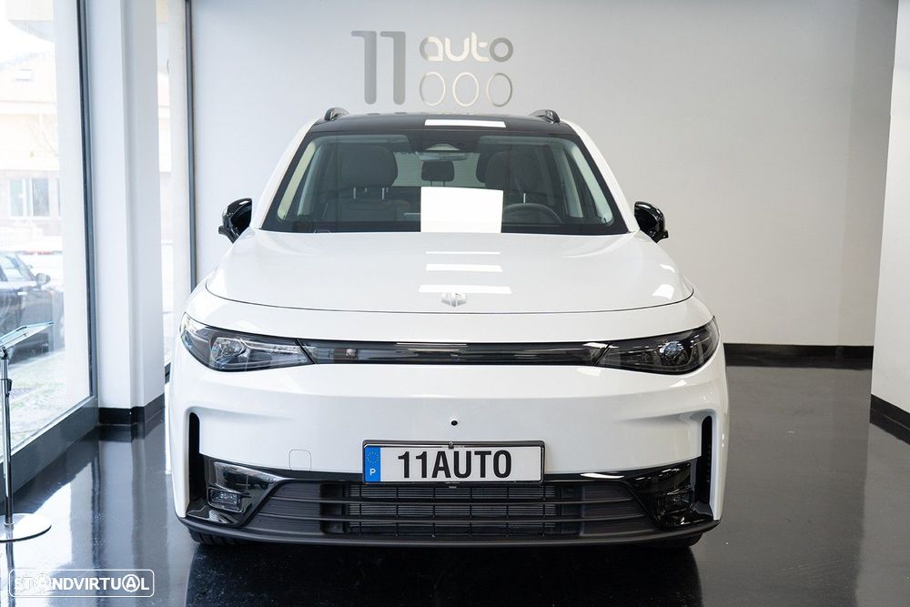 Leapmotor C10 28.4 kWh REEV Design - 6