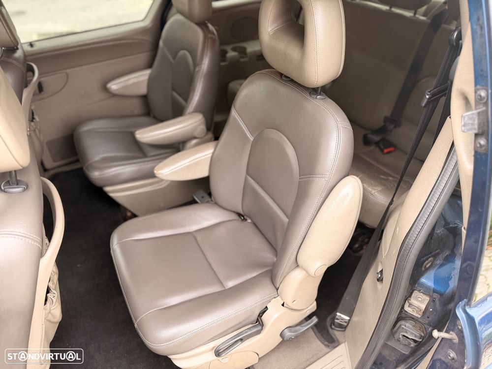 Chrysler Voyager 2.5 CRD LX - 6
