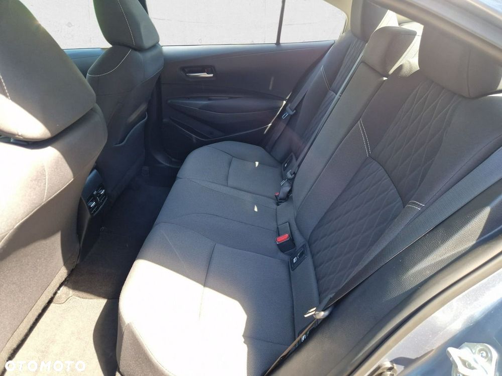 Toyota Corolla - 22