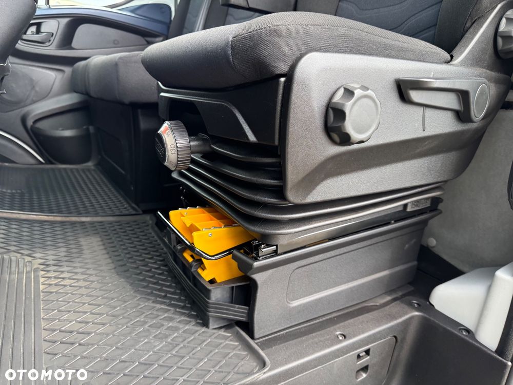 Iveco Daily‼️72C18‼️2021r 3.0 HI-MATIC Chłodnia/Mroźnia zakres -32C THERMO KING V-500 MAX Źródło Zasilania 400V Grube Ściany/Podłoga Przegroda komorowa‼️ Full LED na bliźniaku Salon Polska DMC7200kg - 27