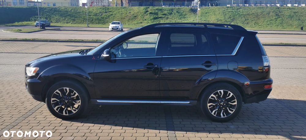 Mitsubishi Outlander 2.4 Intense CVT - 3