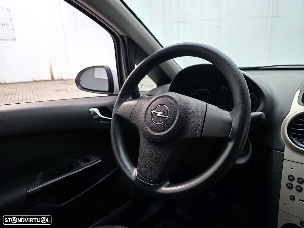 Opel CORSA VAN - 38