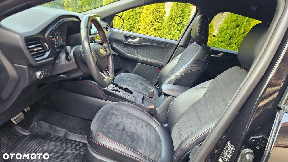 Ford Kuga 2.0 EcoBlue 4x4 ST-LINE X - 14