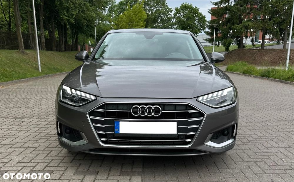 Audi A4 Limousine 35 TFSI S tronic design - 1
