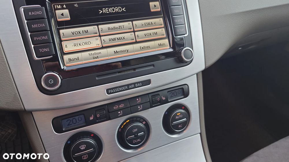 Volkswagen Passat 2.0 TDI DPF Highline - 10