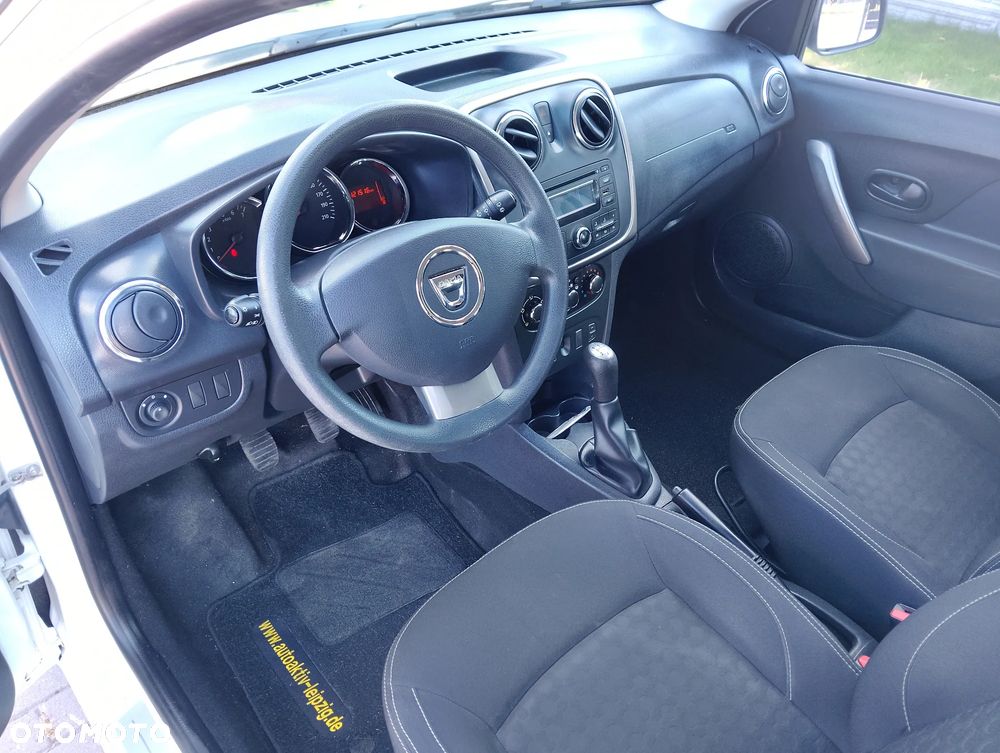 Dacia Logan 1.2 16V 75 Ambiance - 12