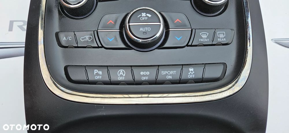 Dodge Durango 2017-2020 Panel klimatyzacji AC Panel sterowania nawiewem P68333643AA Ramka wyświetlacza radia MAŁY WYŚWIETLACZ - 3
