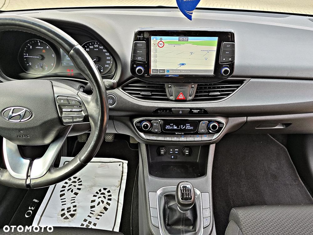 Hyundai i30 1.6 CRDI Fifa World Cup Edition - 28