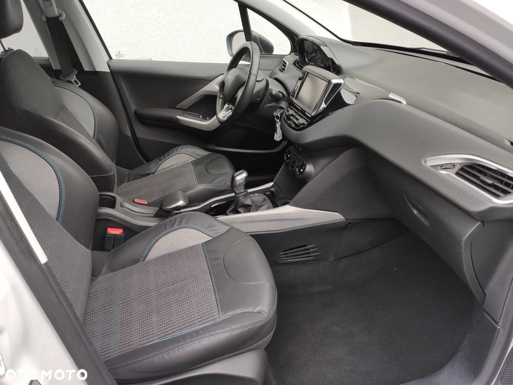 Peugeot 2008 1.6 BlueHDi Allure - 28