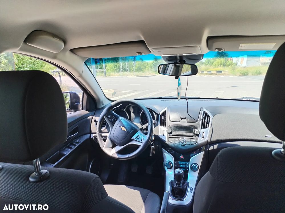 Chevrolet Cruze 1.7 DOHC LT+ - 9