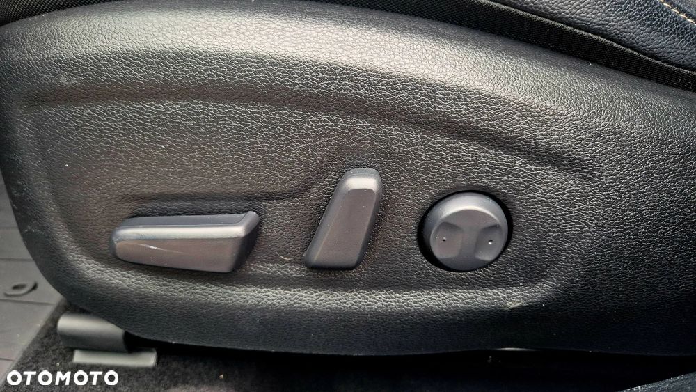 Kia Ceed 1.4 T-GDI L Business Line - 23