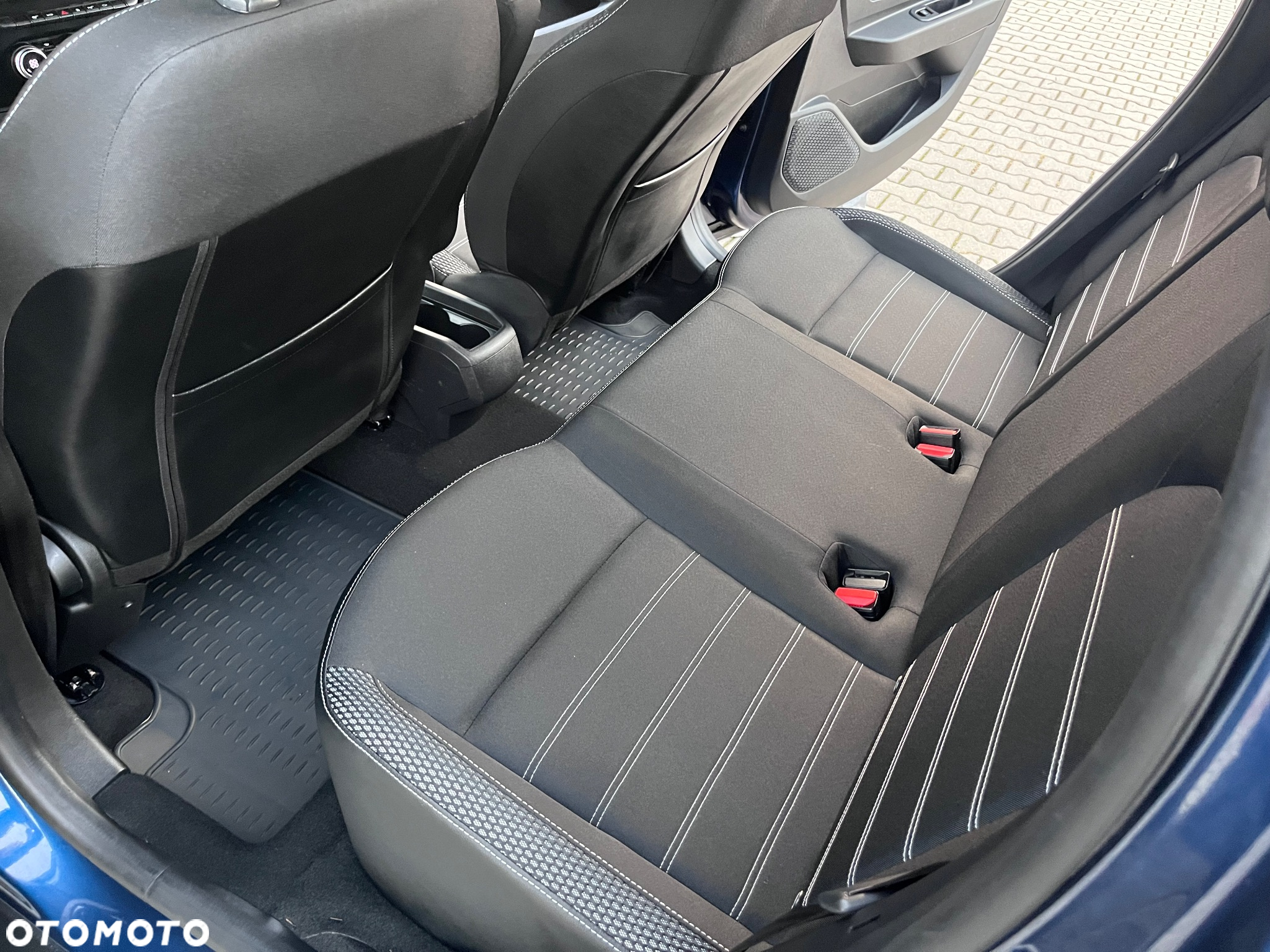 Dacia Duster dCi 110 FAP 4x2 EDC Prestige - 36