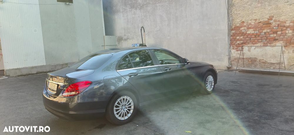 Mercedes-Benz C 220 (BlueTEC) d - 3