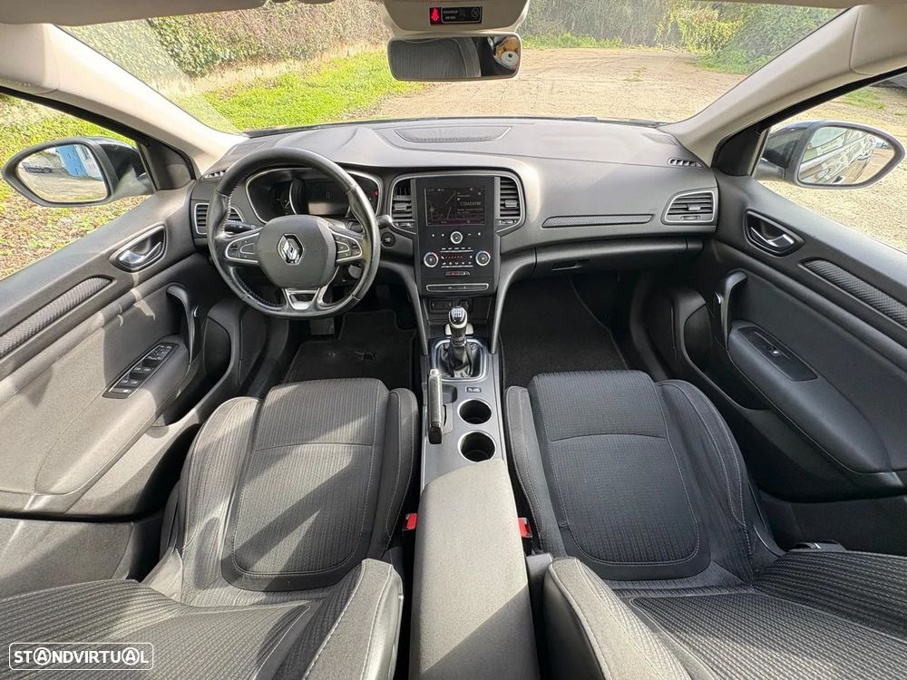 Renault Mégane Sport Tourer ENERGY dCi 110 BUSINESS - 17