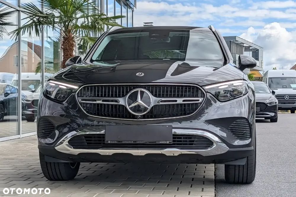 Mercedes-Benz GLC 200 4Matic 9G-TRONIC Edition Avantgarde - 12