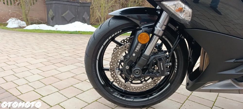 Kawasaki Ninja 1000 SX - 39