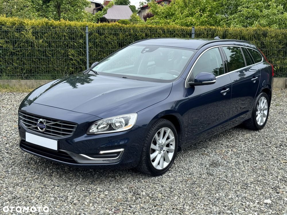 Volvo V60 D2 Summum - 9