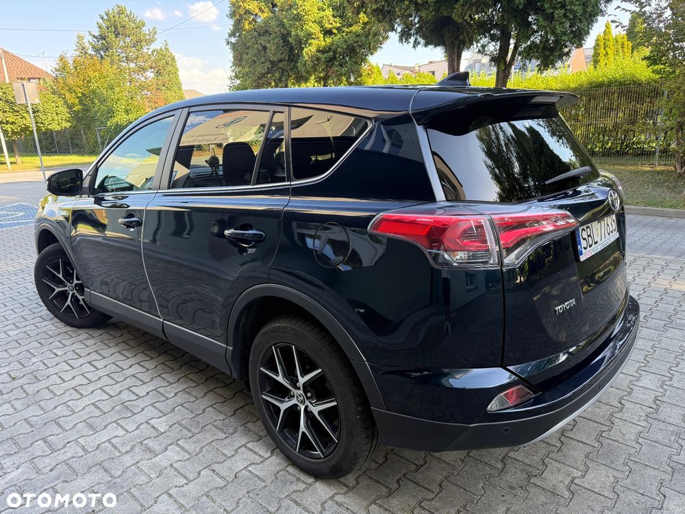 Toyota RAV4 - 13