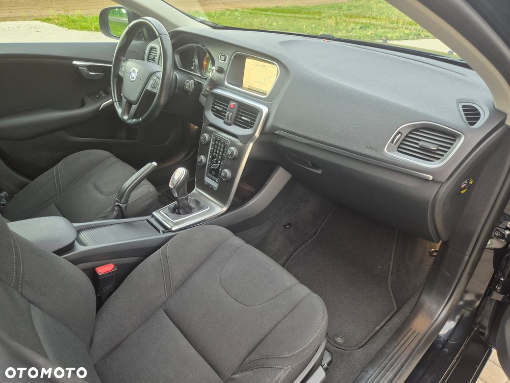 Volvo V40 D2 Kinetic - 8