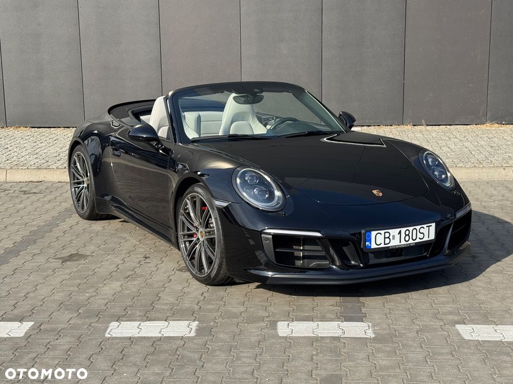 Porsche 911 Carrera 4S PDK - 3