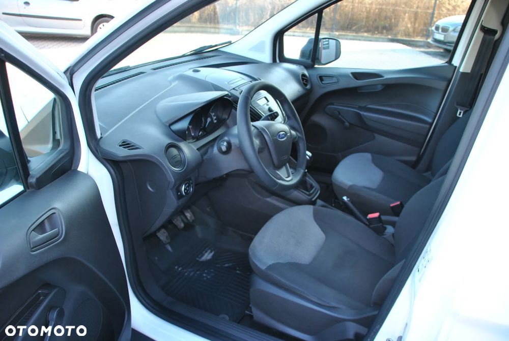 Ford Transit Courier - 7
