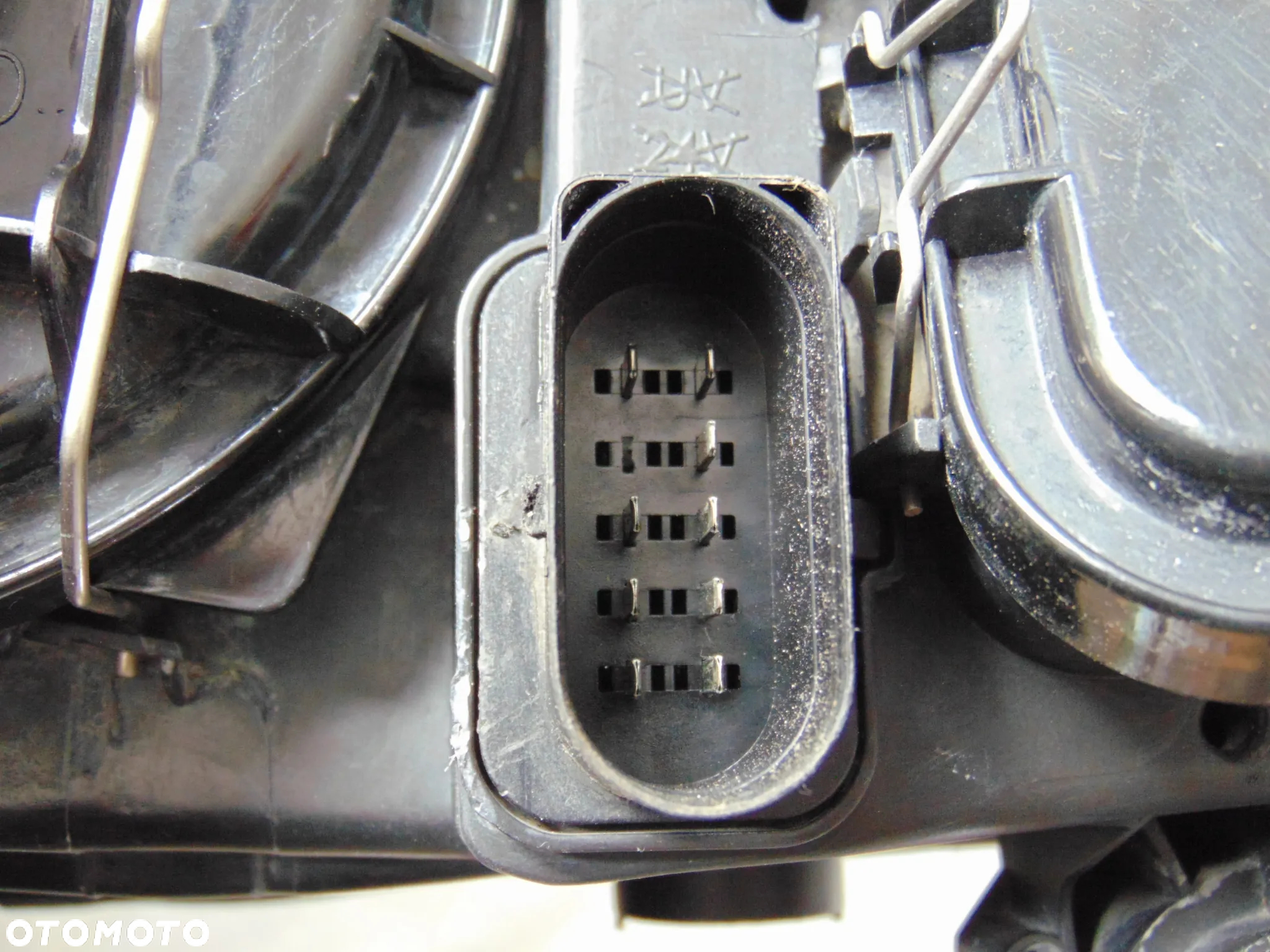 ORYGINAŁ lampa przednia przód prawa 6L1941752M Seat Ibiza 6L 3 III Cordoba 2 II 02-06r - 12