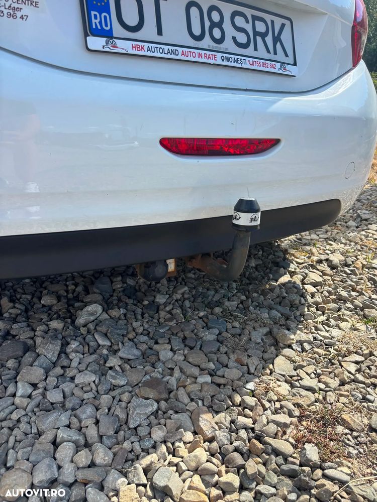 Peugeot 208 1.2 L PureTech Access - 12