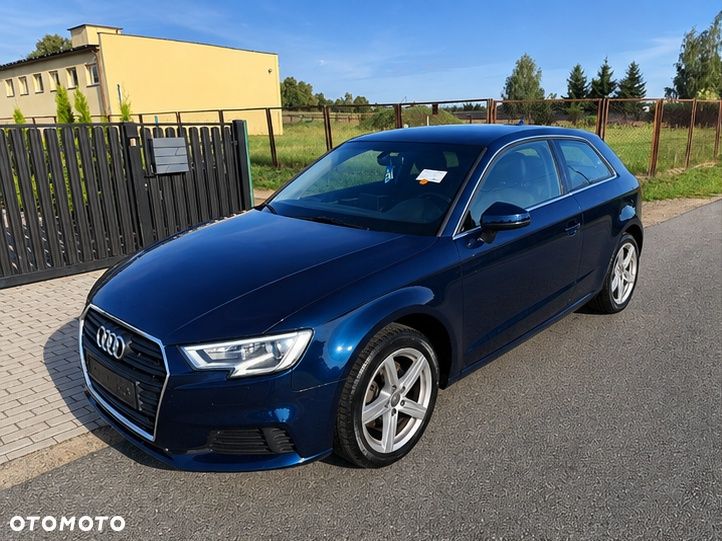 Audi A3 3-drzwiowe 1.6 TDI clean diesel Attraction - 1