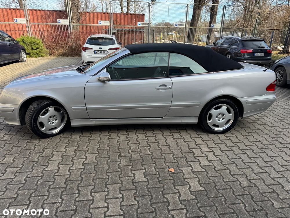 Mercedes-Benz CLK - 2