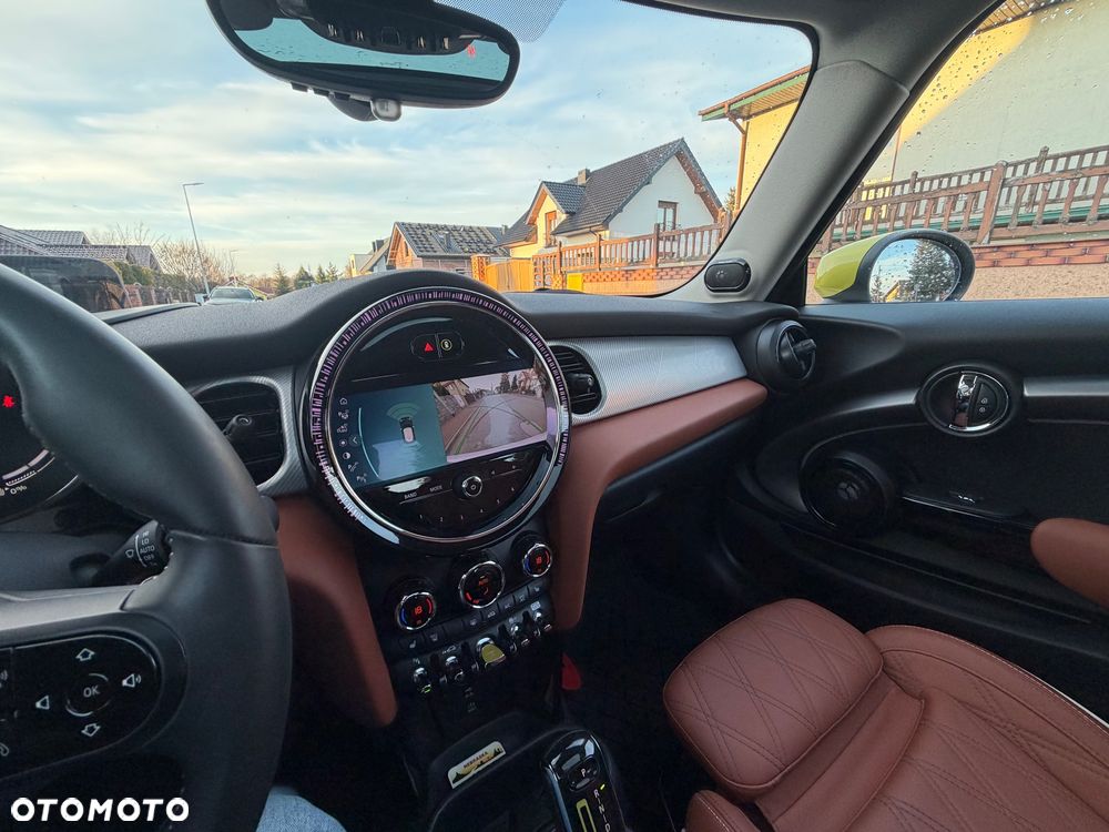 MINI Cooper SE Essential Trim - 23