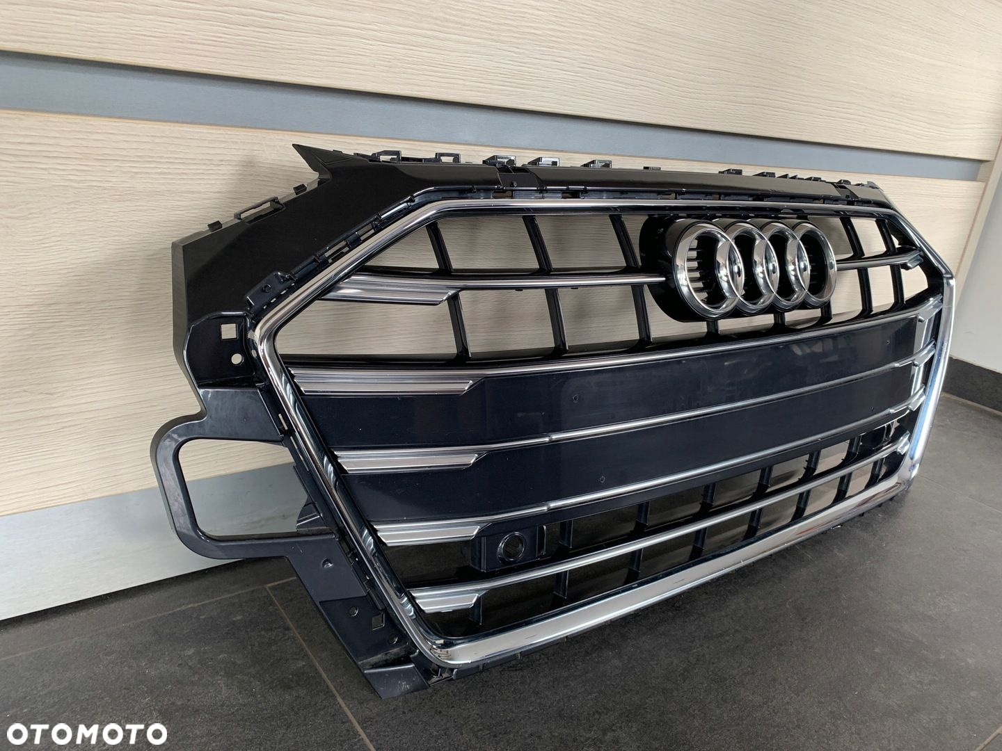 Atrapa Grill AUDI A4 B9 lift piękny - 2