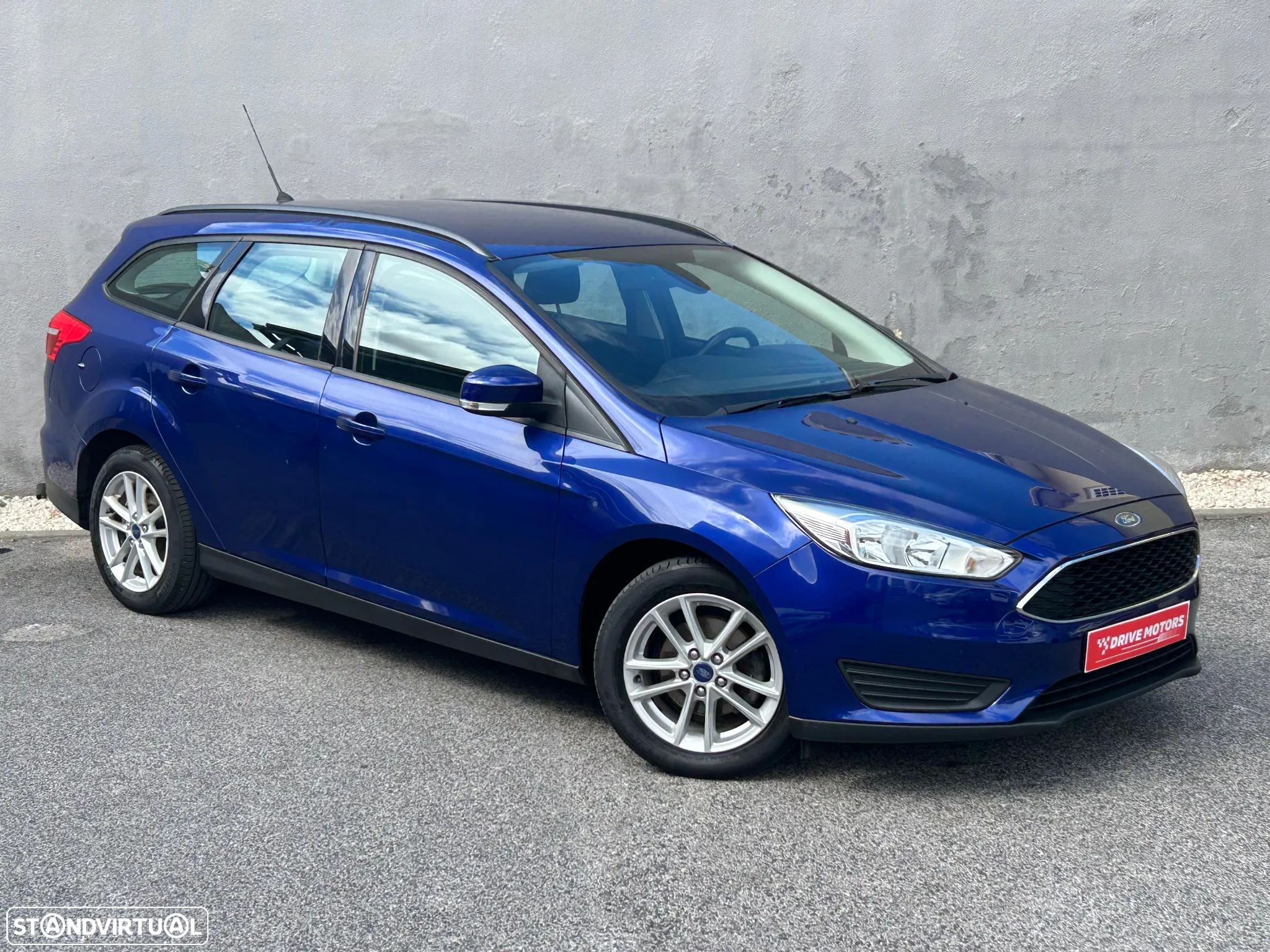 Ford Focus SW 1.0 EcoBoost S&S TREND - 4