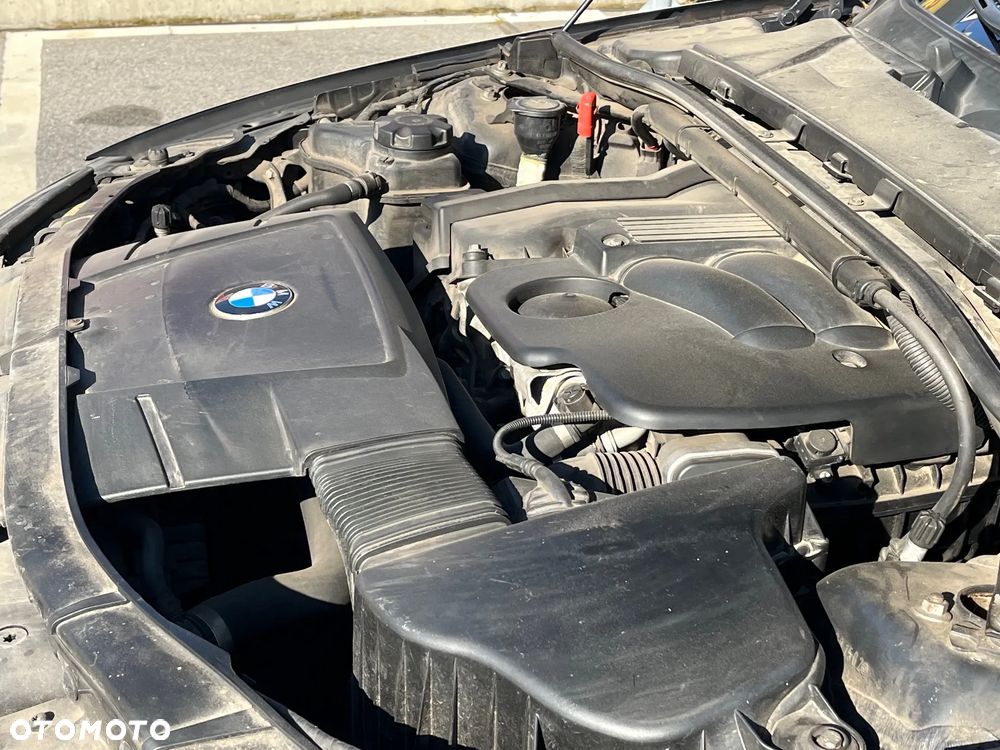 BMW Seria 3 320i - 28