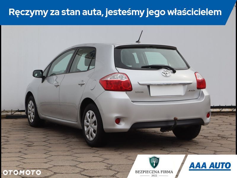 Toyota Auris - 5