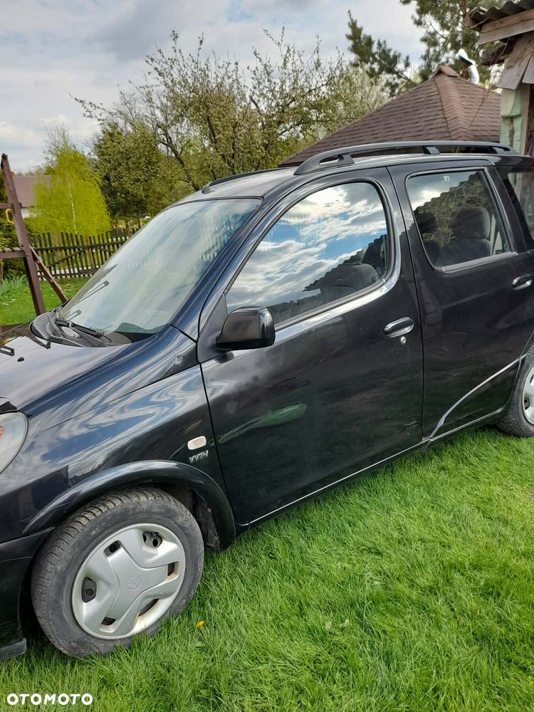 Toyota Yaris Verso 1.3 - 1