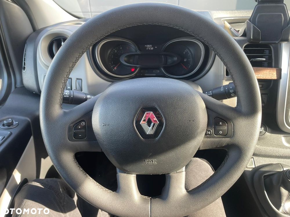 Renault Trafic - 9
