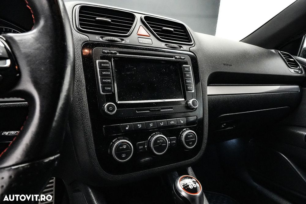 Volkswagen Scirocco 2.0 TSI - 16