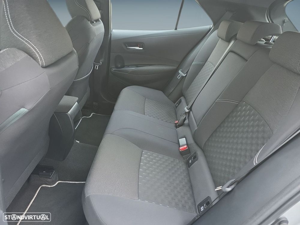 Toyota Corolla 1.8 Hybrid Comfort - 18