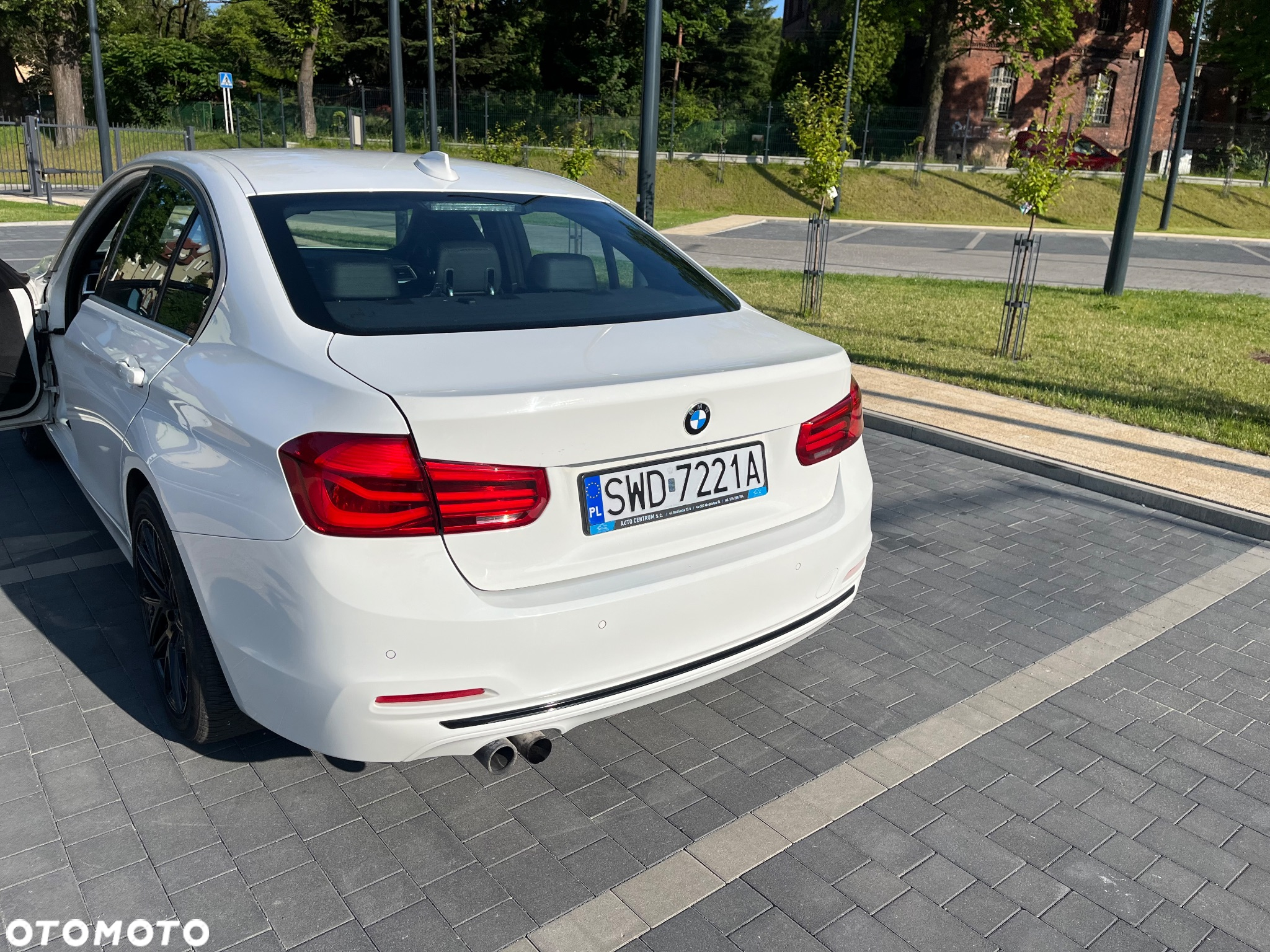 BMW Seria 3 330i xDrive Sport Line Shadow - 18