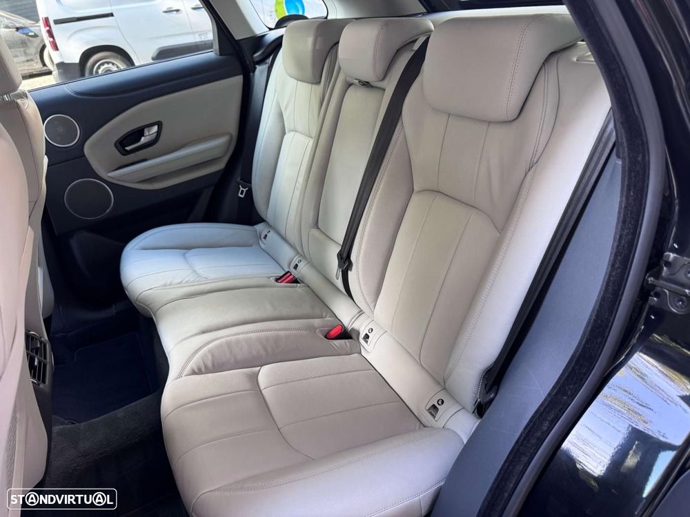 Land Rover Range Rover Evoque - 30