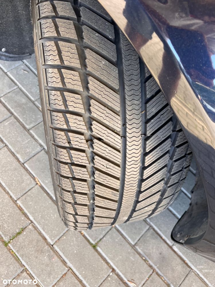Audi A8 4.2 Quattro - 28