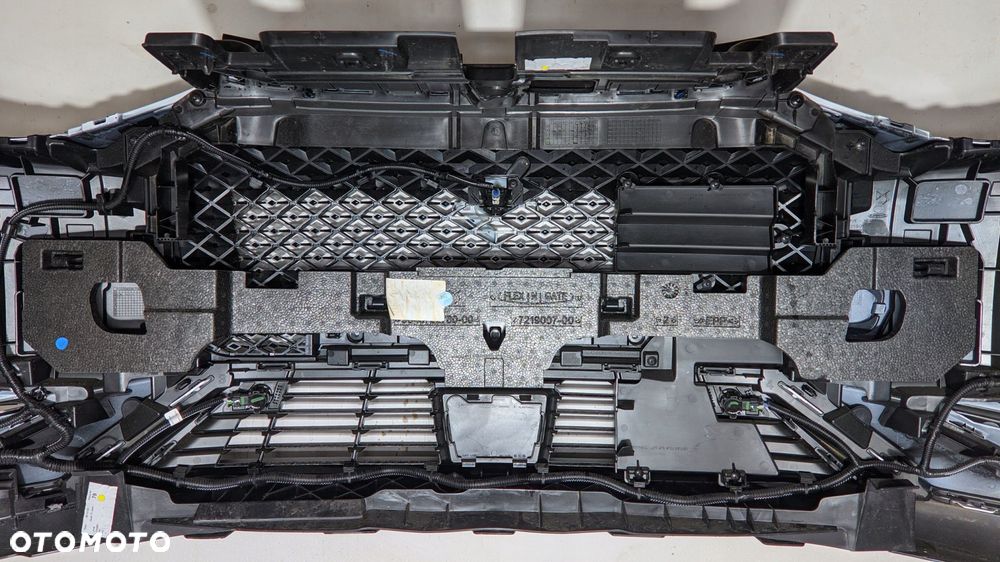 zderzak przód citroen ds3 crossback lift 23- (czarny halogen) - 13