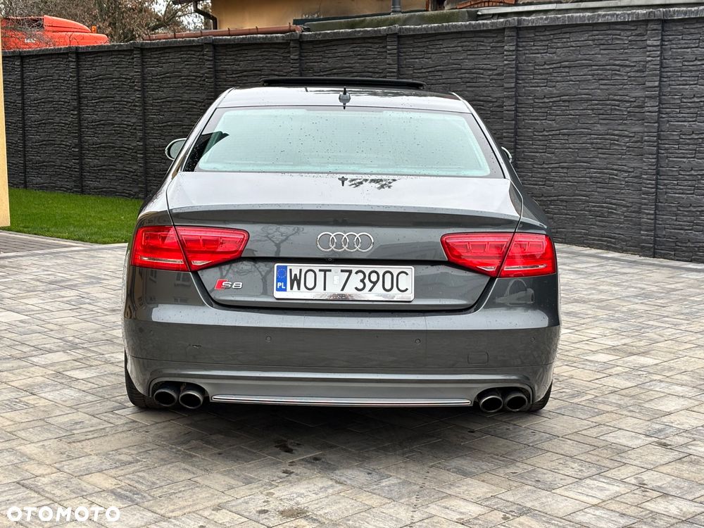 Audi S8 Standard - 7