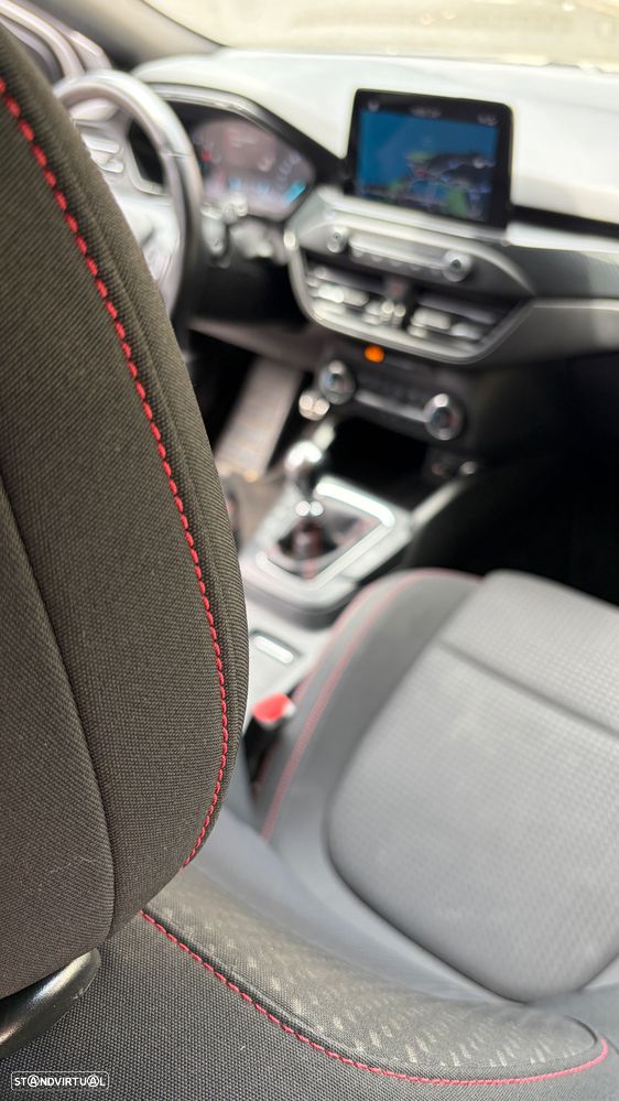 Ford Focus SW - 18