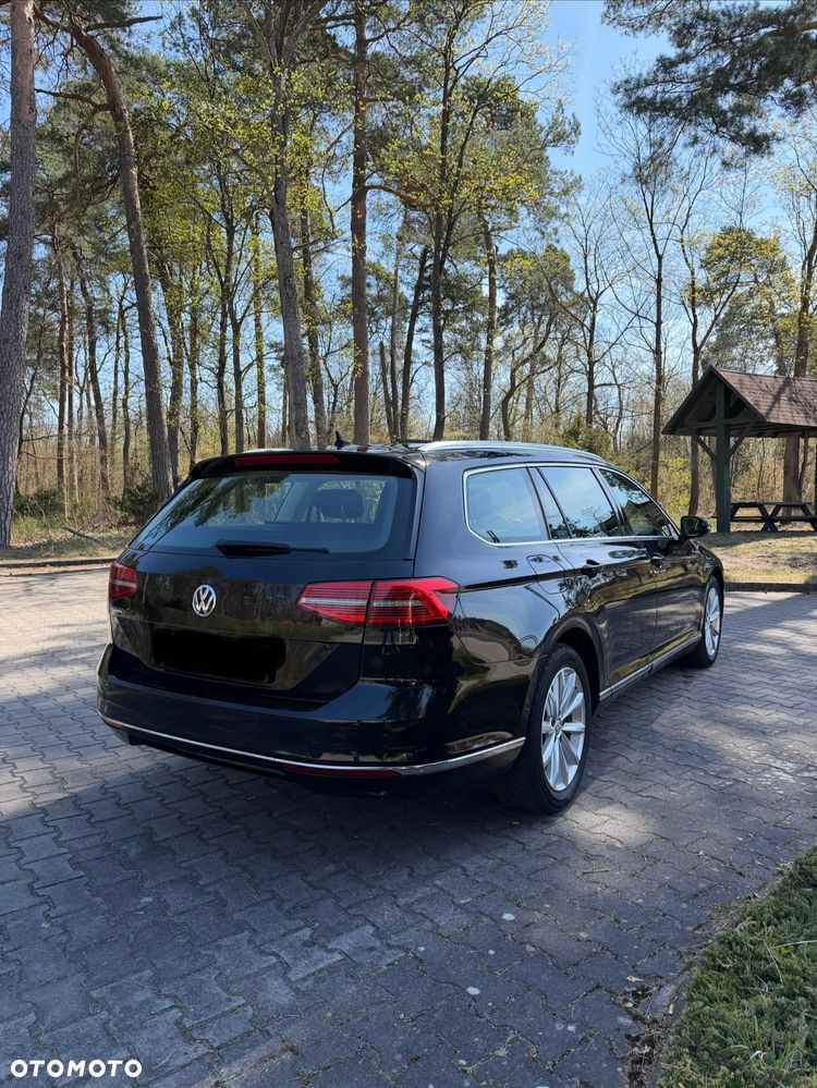 Volkswagen Passat 2.0 TDI SCR Comfortline - 4