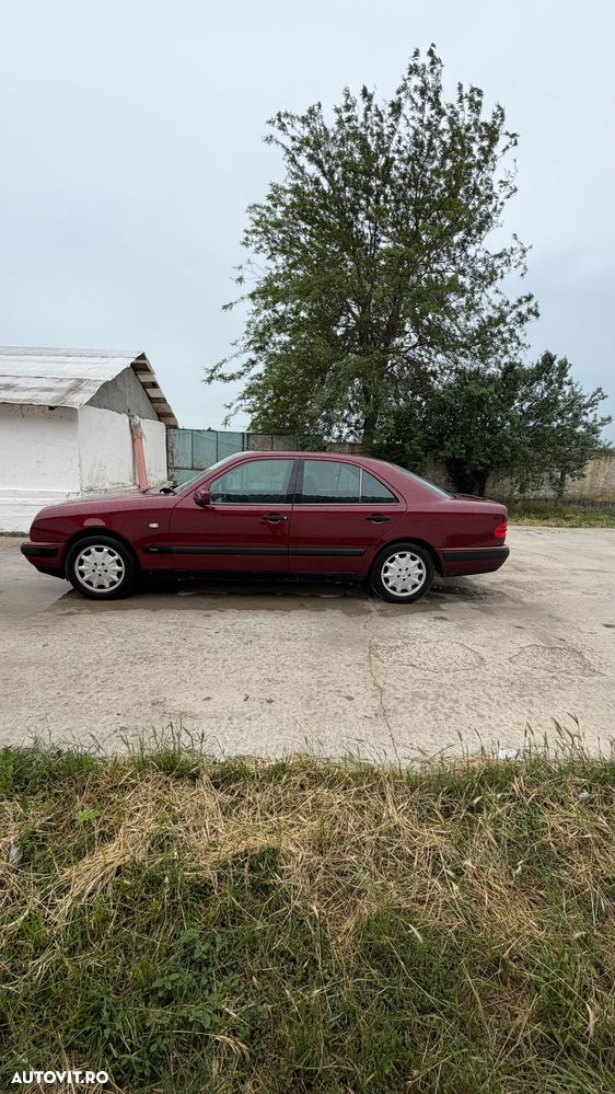 Mercedes-Benz E - 6