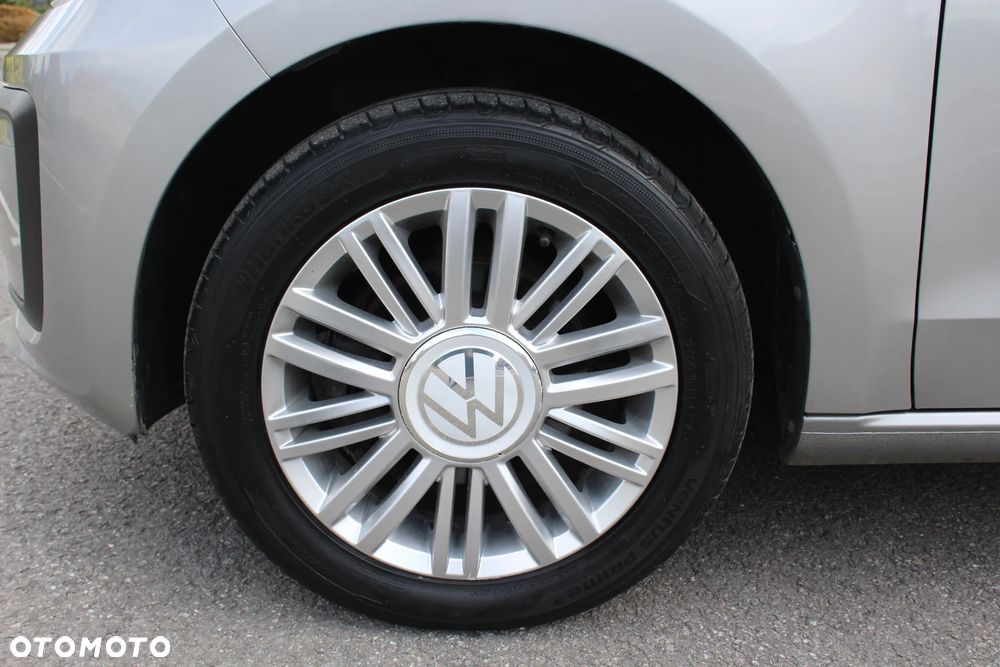 Volkswagen up! United - 27