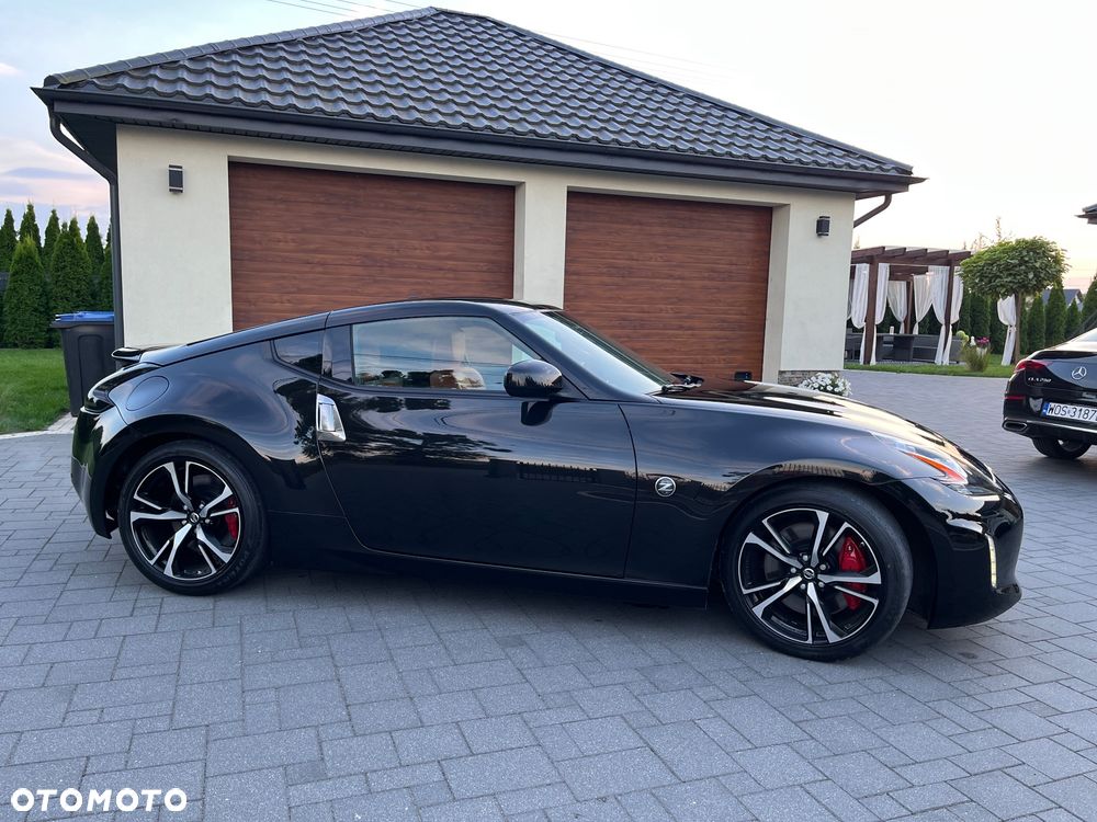 Nissan 370 Z - 36